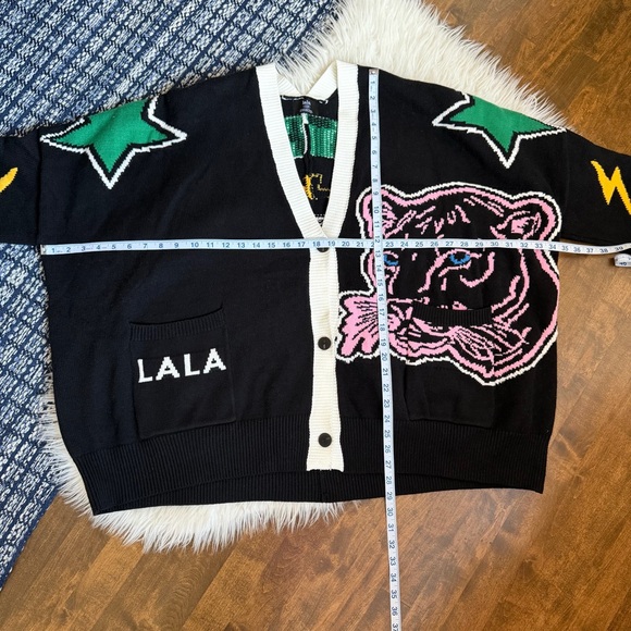 Dressed in Lala Mother is Mothering Oversized Cardigan in black original - Picture 10 of 11